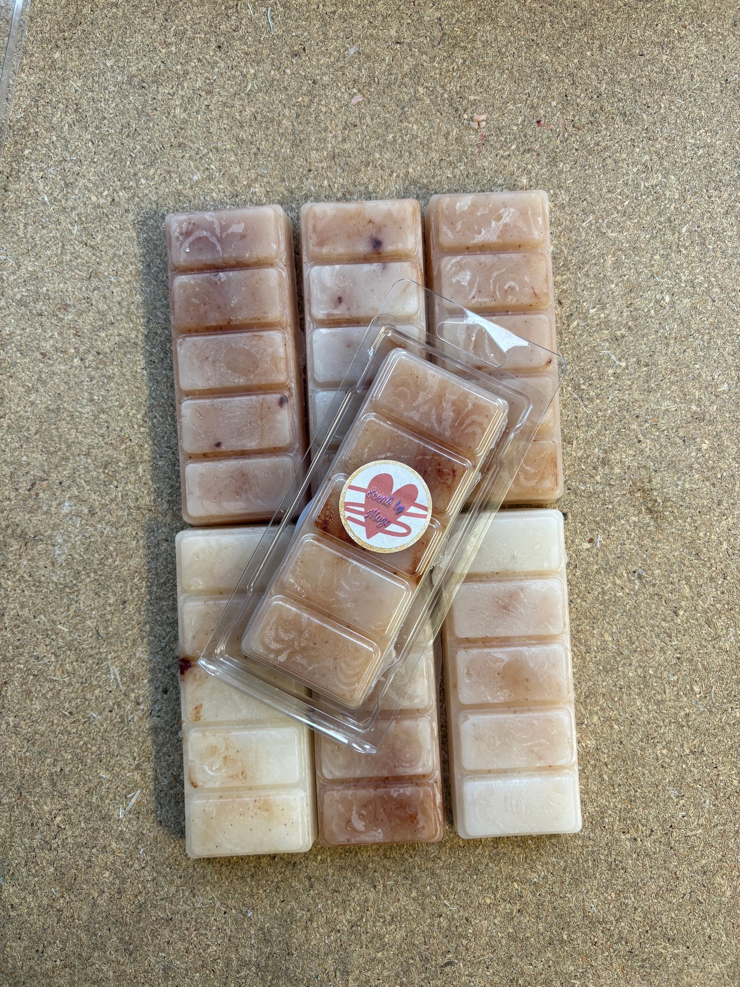 Cashmere & Cocoa Butter Clamshell