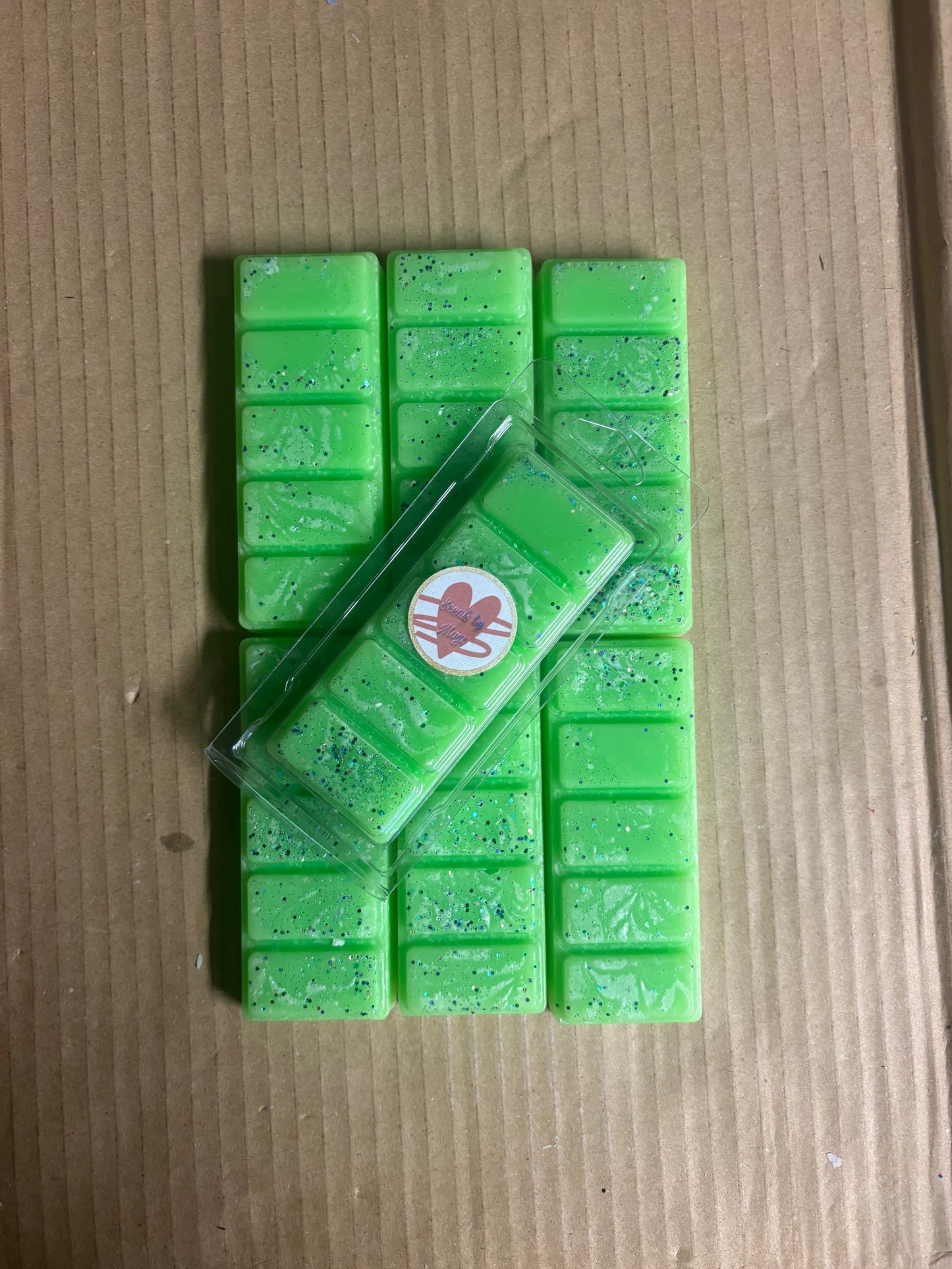 Uplift Stoppables Clamshell