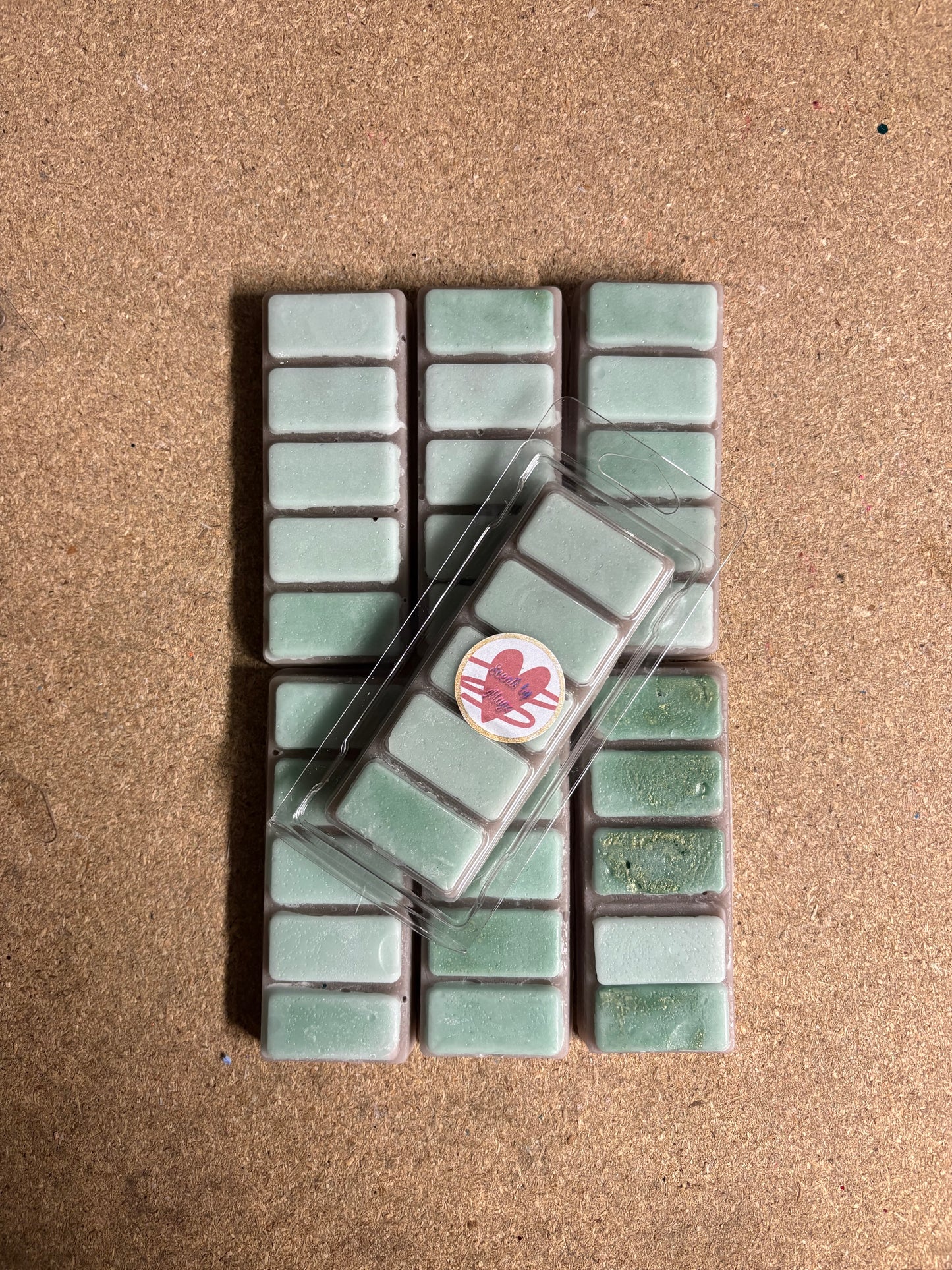 Nutmeg Patchouli & Cedar Clamshell