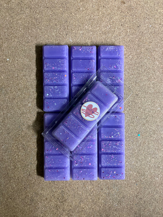 Parma Violet Clamshell