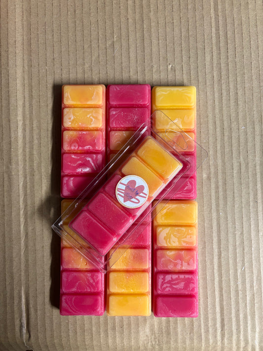 Rhubarb & Custard Clamshell