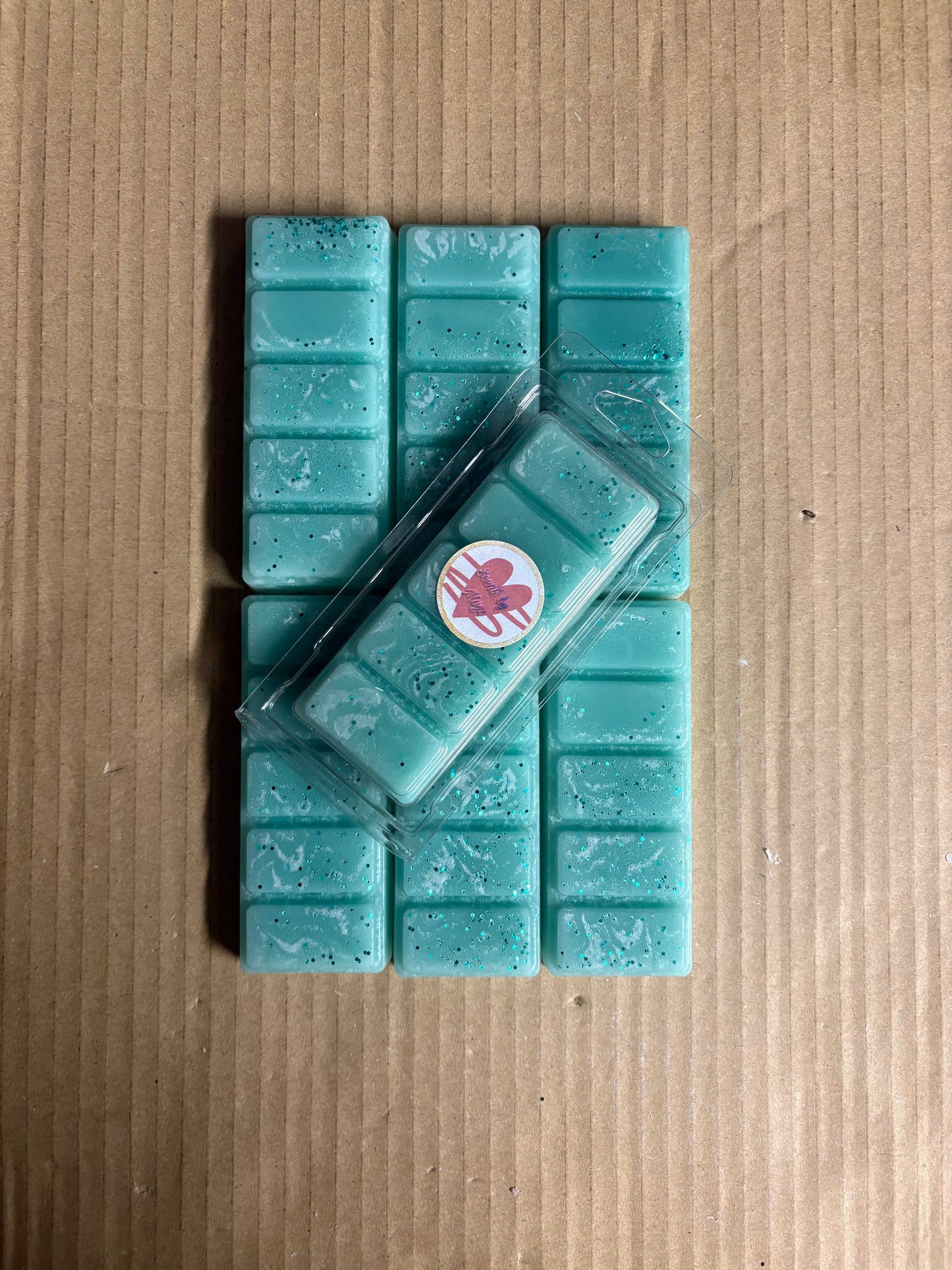 Wild Mint Clamshell