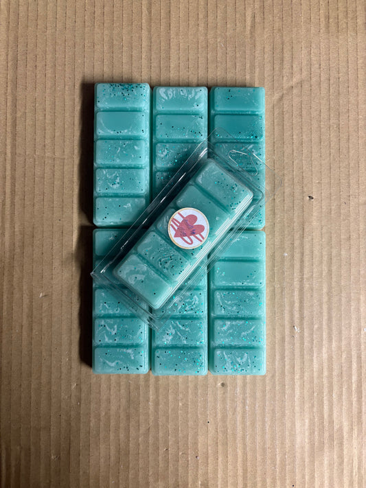 Wild Mint Clamshell
